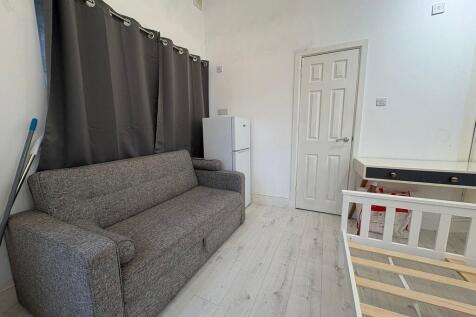 PHOTO-2025-12-16-...