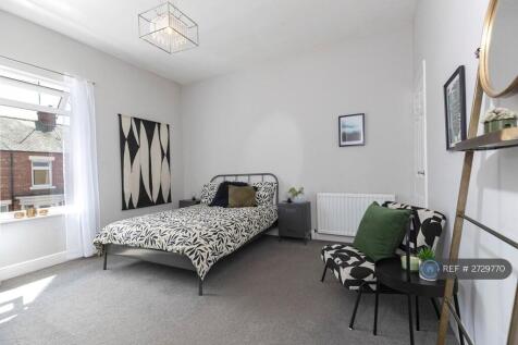 Bedroom 1 With In-Built Wardrobe