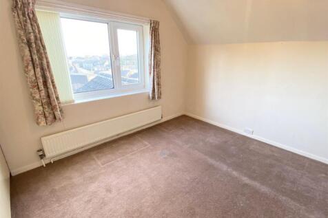 bedroom new decorated 1.jpg