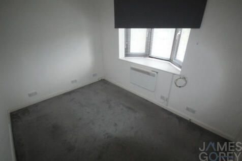 Knockhall Road, Greenhithe, DA9 9HJ photo 3
