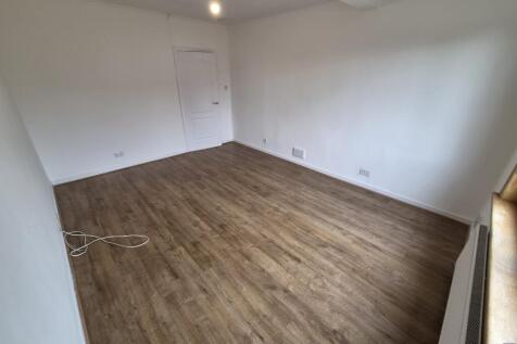 Willow Crescent, Barrowfield, Coatbridge, North Lanarkshire photo 4