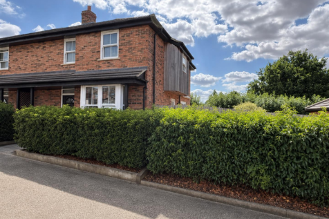 32B Dean Road, Hillmorton