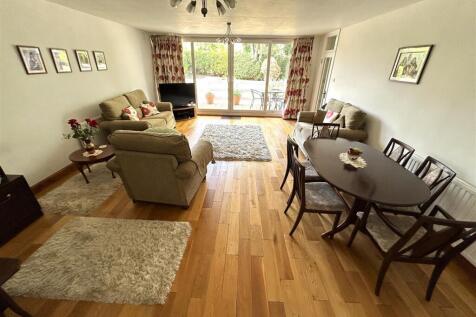 Click to visit Rightmove listing