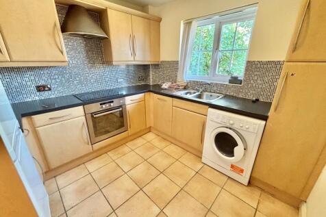 Derby Court, Bury, BL9 photo 4