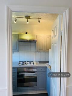 Rockall Court, Slough, SL3 photo 3