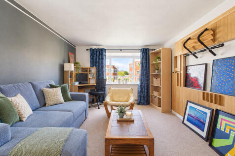 Living area Marke...