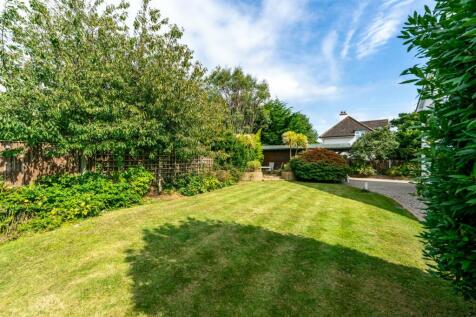 7 Bushby Avenue 2024 Final-5.jpg