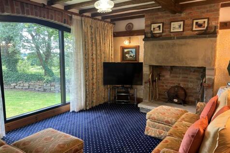 Lounge T202408130939.jpg