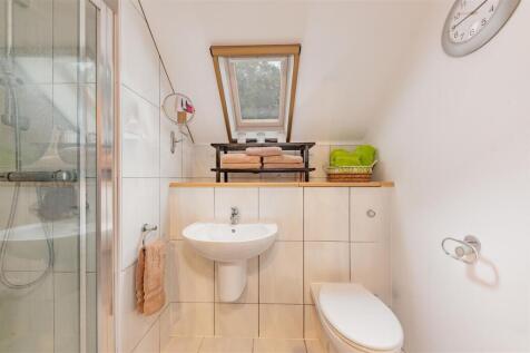 1 Dudhope Gardens Dundee-16.JPG