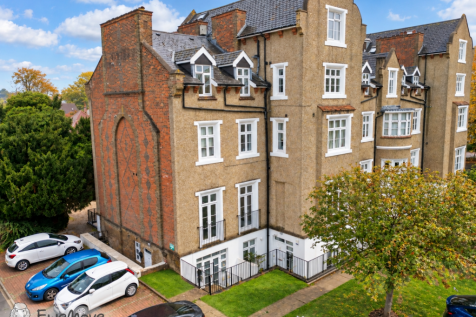 61 Upton Court
