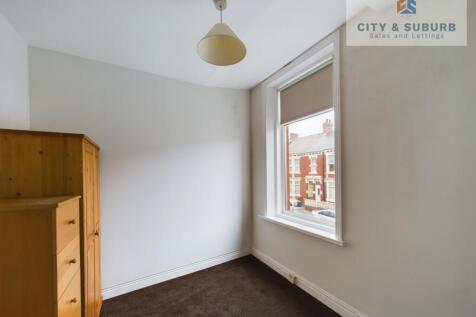 CAM01351G0-PR0112-STILL012