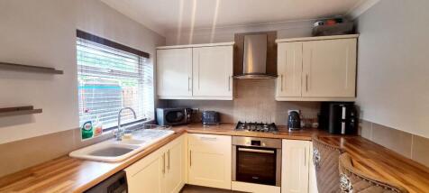 Thirlmere Drive photo 5