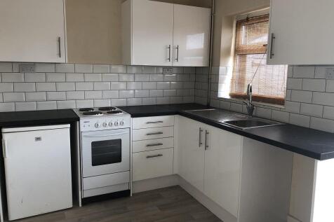 Prospect Gardens, 9 kitchen.jpg