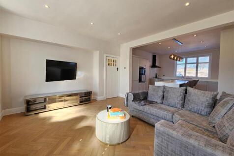 Living Dining Kitchen