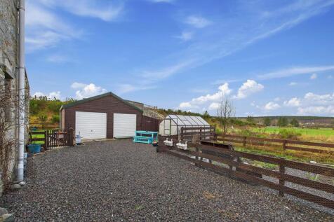 Side Garden &amp; Garage