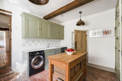 Lower End Farmhouse, 10 High Street South, Tiffiel