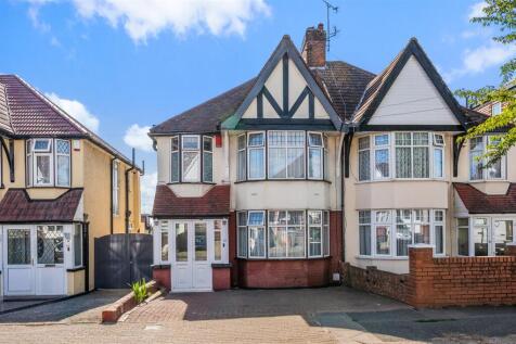 Daniels_ Ballogie Avenue NW10 _030.jpg