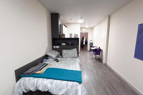 9Halleyhouse20260701-interior-2-cVkdngih1GJDA0x...