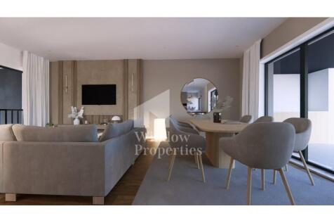 4 Bedroom Villa with Pool