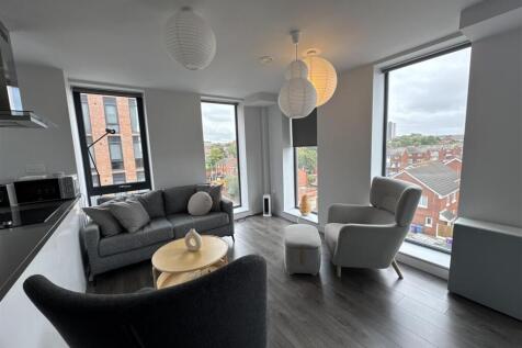 28, Neptune - Living Room 2.jpeg