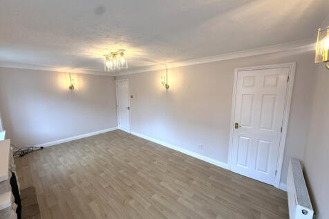 Moorhead Gardens, Warton, PR4 photo 3