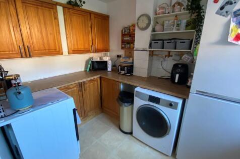 New Milton, Hampshire  photo 4