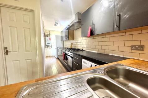 5 Bed Student Home - 31 Godden Road, UKC photo 3