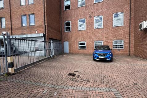 Smithfield House, Service Offices, North Lane, LS2