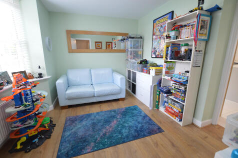 Snug / Play Room