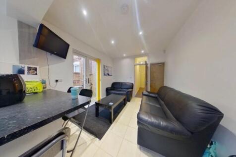 59-Teversal-Avenue-Lounge