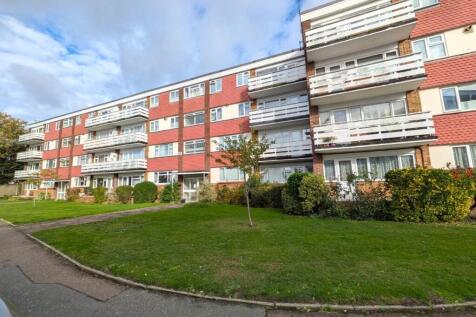 Benfleet, SS7 - property photo