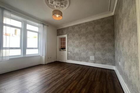 Lounge/Kitchen