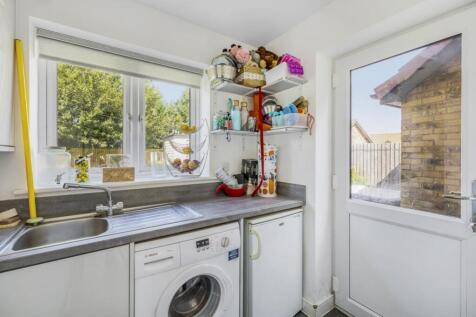 25 Dean Close (Weston)-17