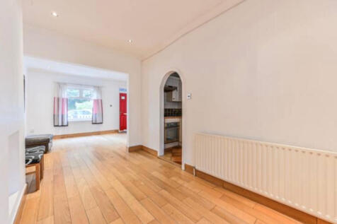 Liberty Avenue, Colliers Wood, SW19 photo 3