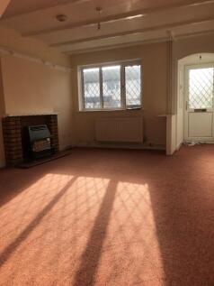 2 GORSE LOUNGE