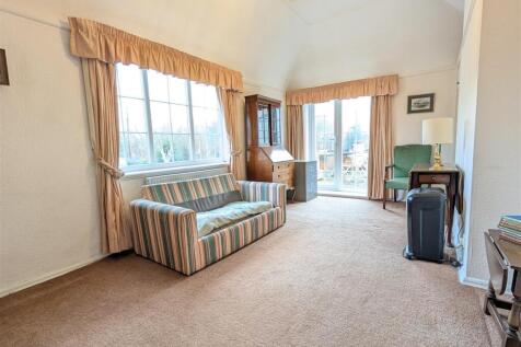 BEDROOM THREE/READING ROOM