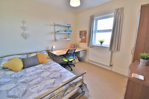 4 BED STUDENT HOUSE SHARE - CROOKES photo 4