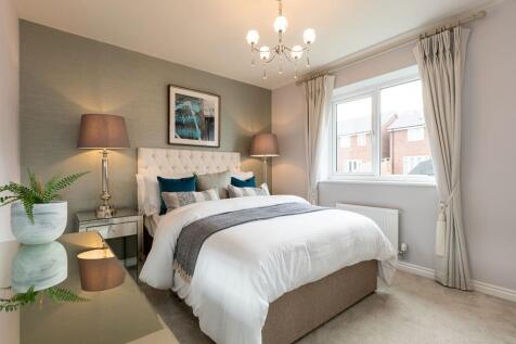 Double bedroom with space for storage