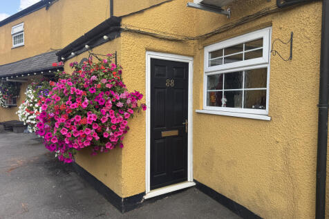 Flat front door