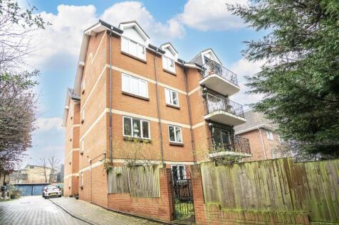 Flat 4 Gordon Court SE20 external 1.jpg