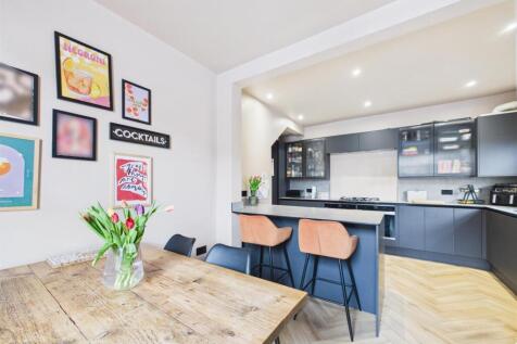 Open plan kicthen/diner
