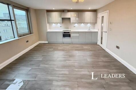 Living Area/Kitchen