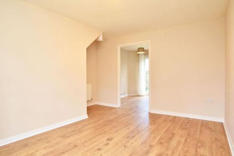 Clover Way, Killinghall, HG3 photo 3