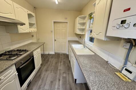 Lees Avenue, Rock Ferry, CH42 2BJ photo 5