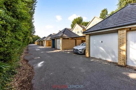 Garage &amp; Parking