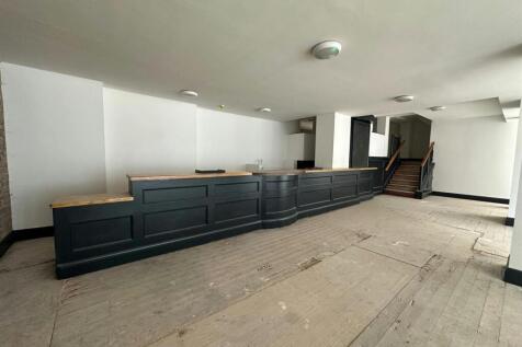 Retail Property (high street) to rent Image 3