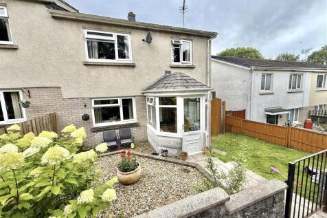 TSnV5xVuPUyClEZJq2E7vA 2.jpg