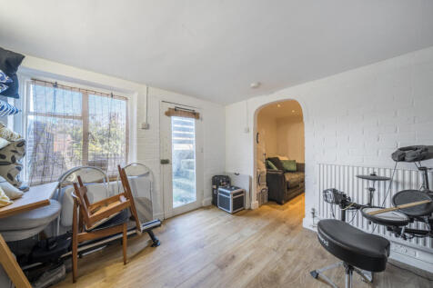 1417337-221-69a17...