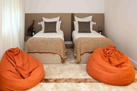 newvilla-faro-pool-spacious-views-riaformosa