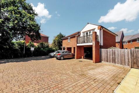 A beautiful coach house available to let